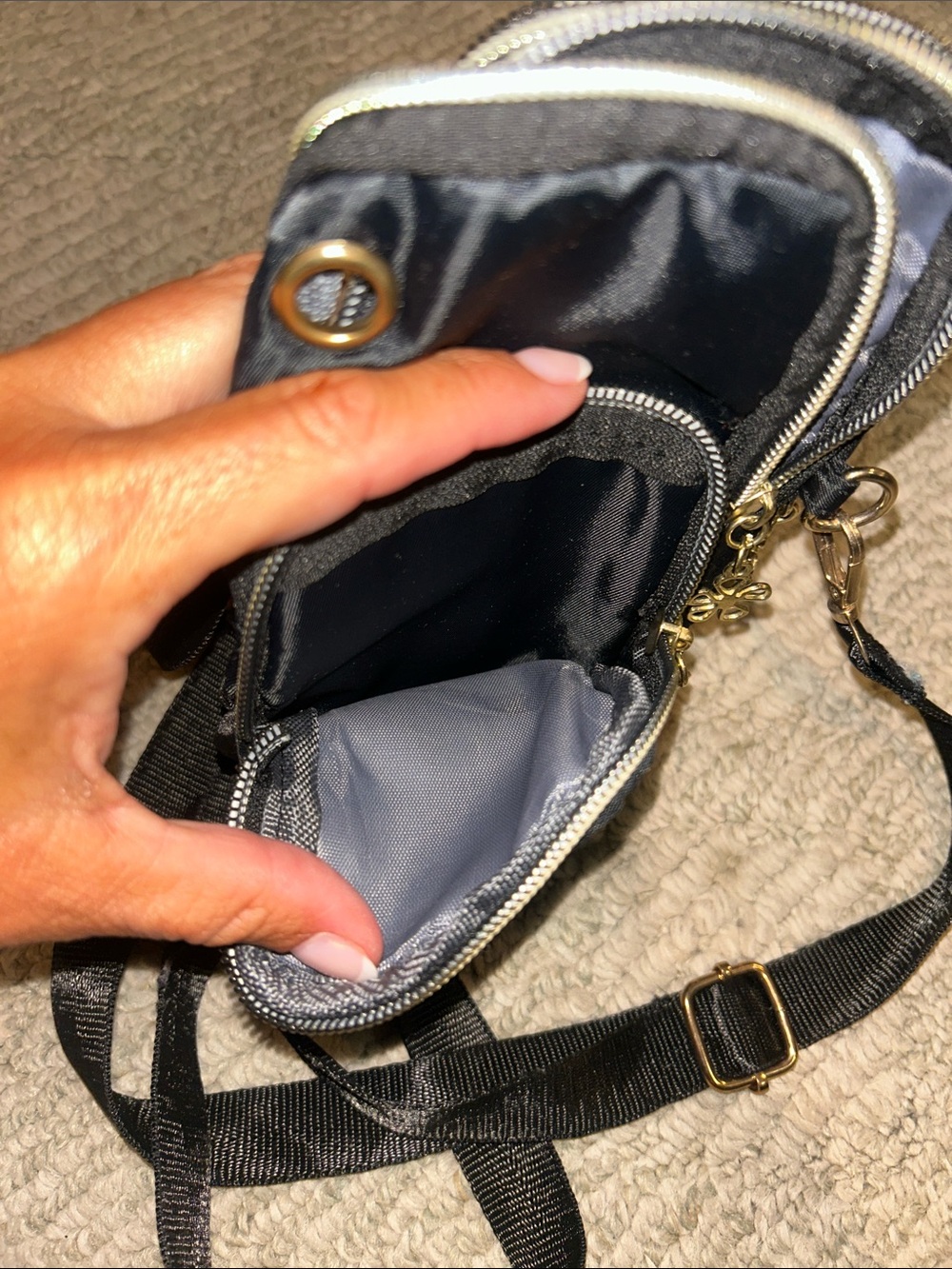 JINGPIN Black Crossbody Phone Bag with Gold Hardware - Picture 10 of 11